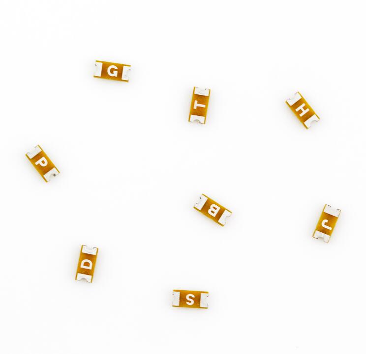 力特貼片保險(xiǎn)絲