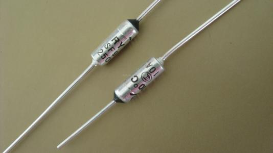 溫度保險(xiǎn)絲的安裝技巧