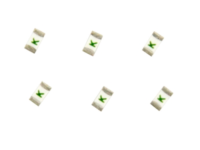 力特0437系列貼片保險絲