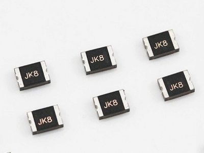 1812SL系列低內(nèi)阻自恢復(fù)保險絲